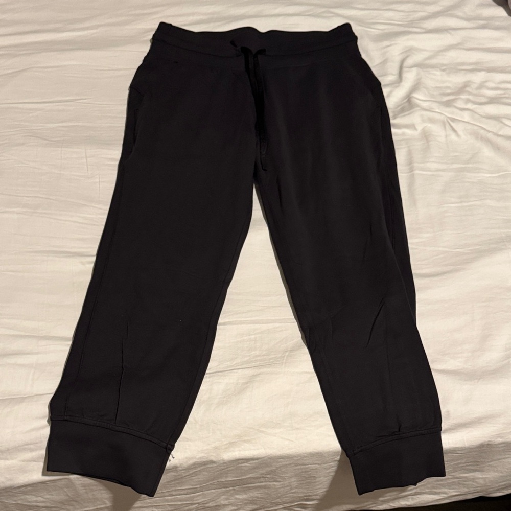 Black Lululemon Capri Jogger Pants